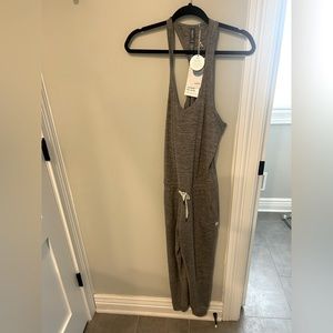Nwt vuori Liz romper jogger jumpsuit.